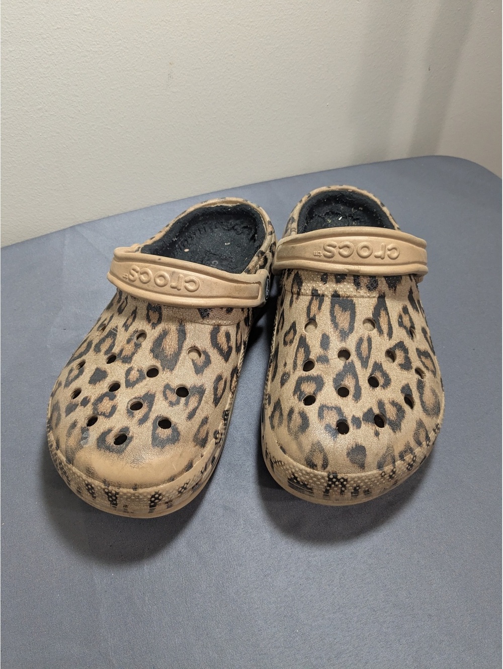 Crocs leopard print clogs